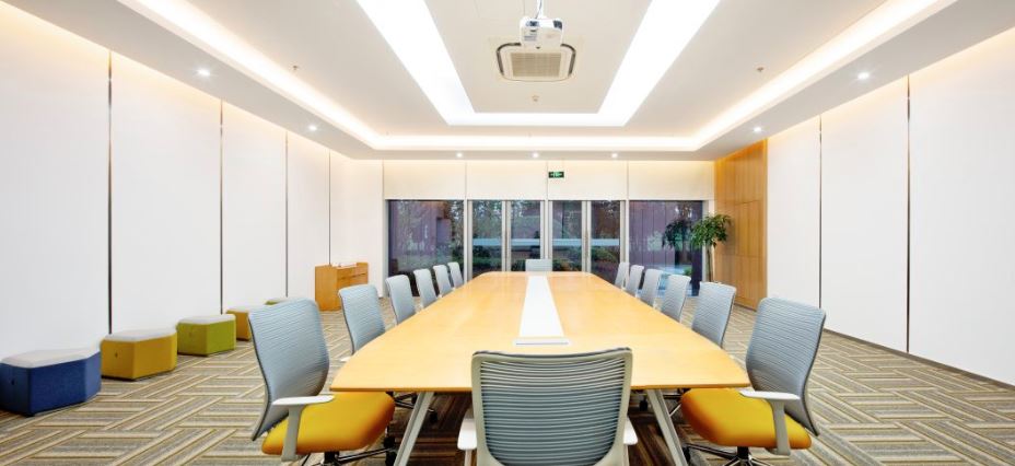Office Design: The benefits of a suspended ceiling | Arc Business Interiors
